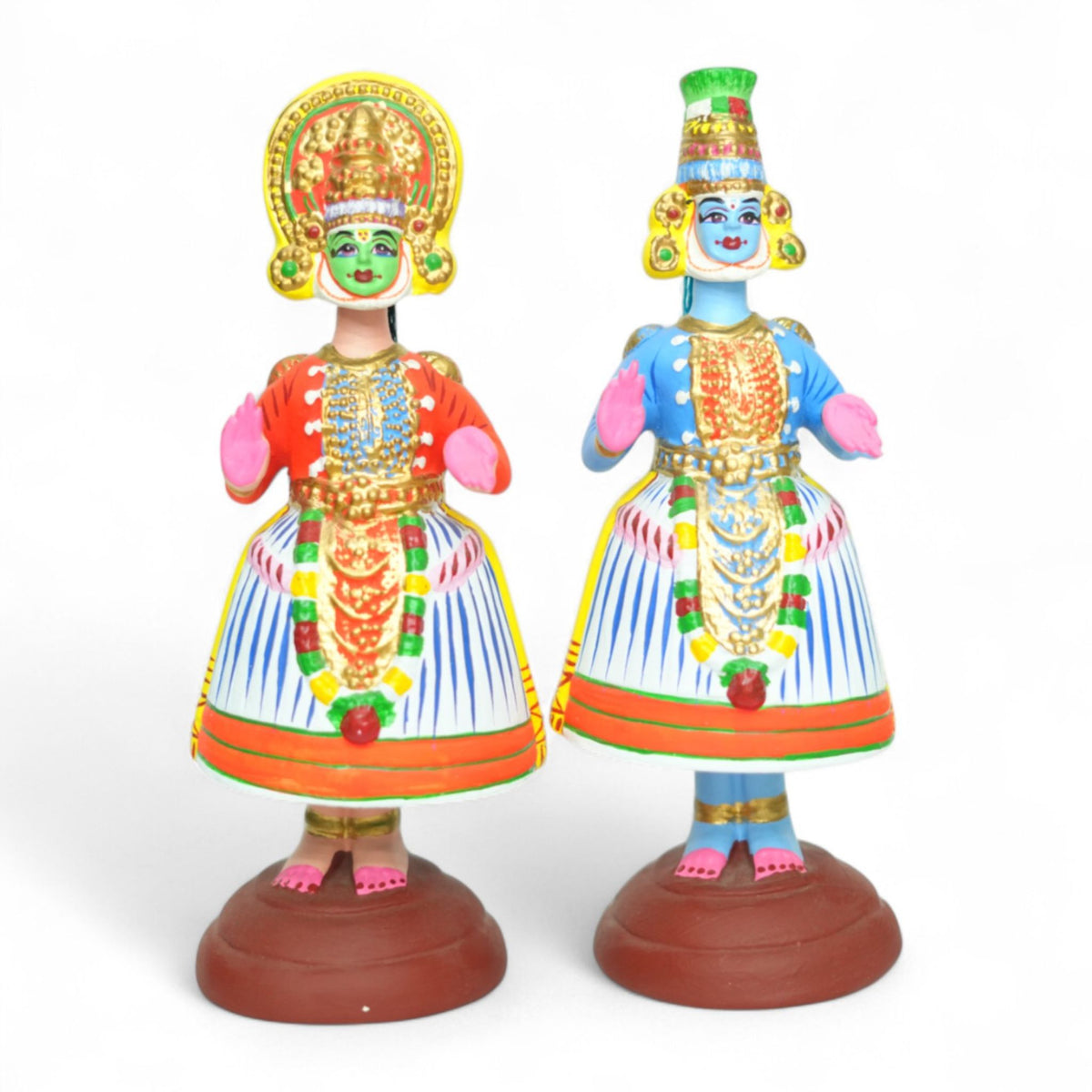 Kondapalli Kathakali Dancer Pair — handcrafted wooden diorama scene, main view