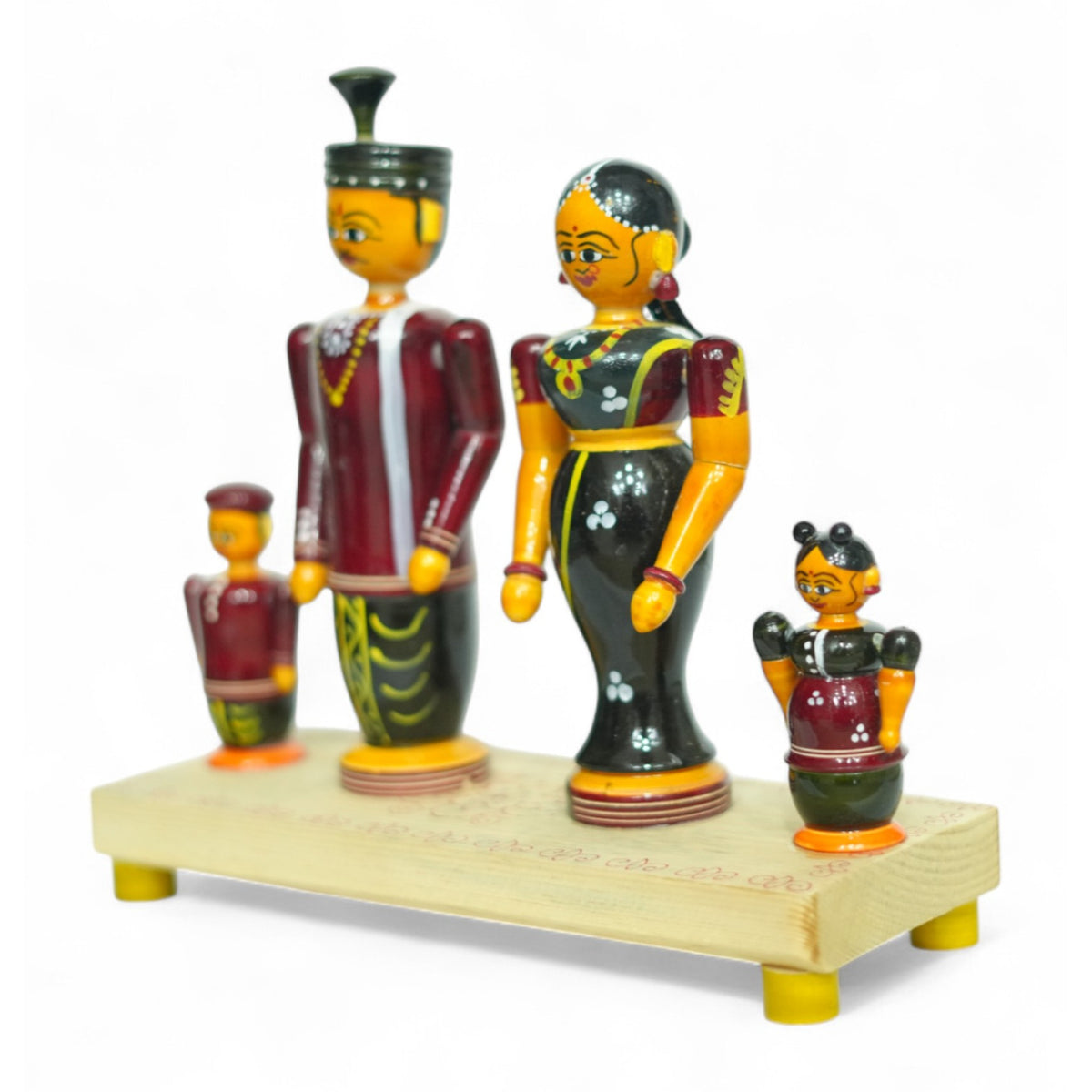 Etikoppaka Family Set (Parents with Children) – view 1